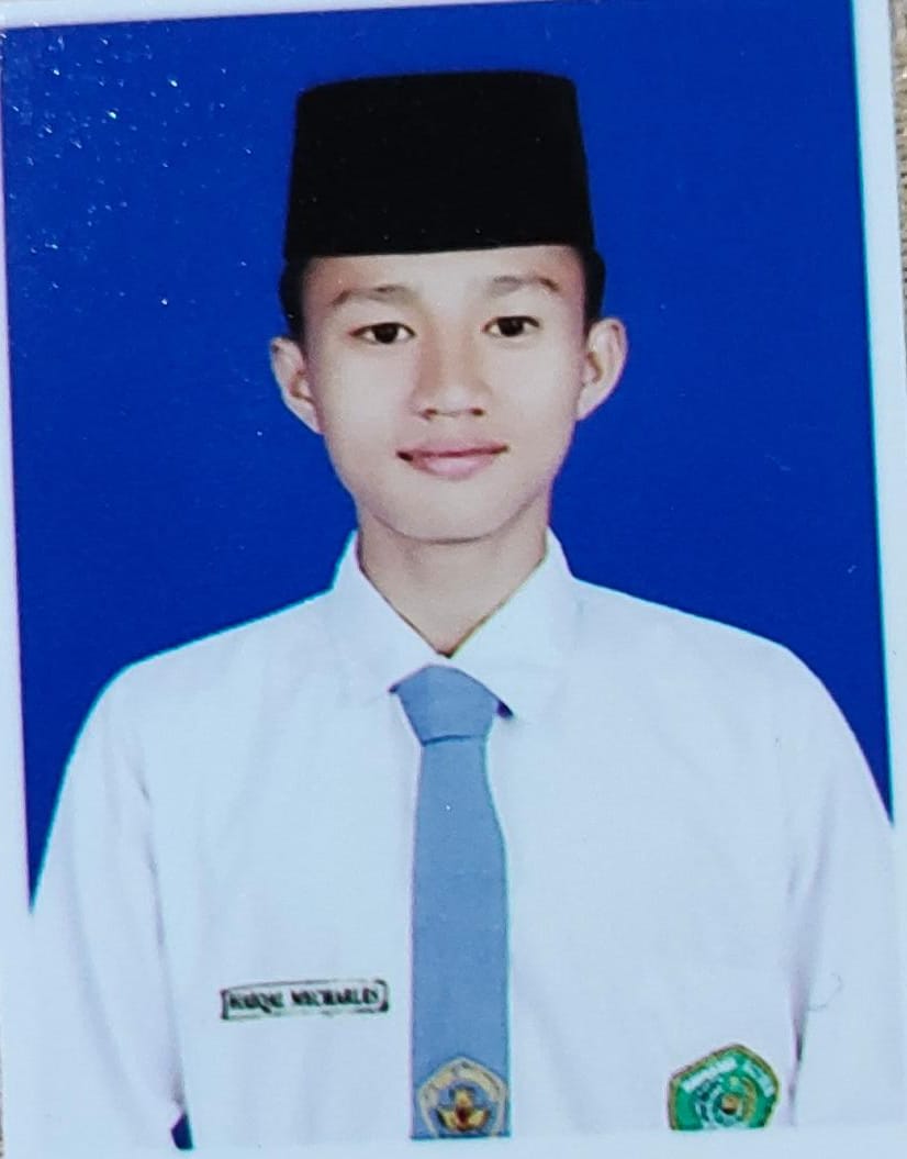 Foto HAIQAL MYCHARLES