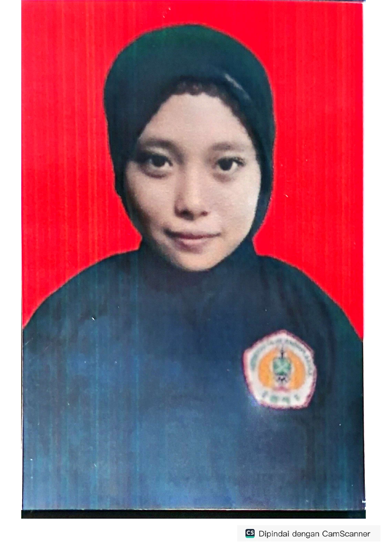 Foto ESMERALDA KARTIKA DWIANDRA PUTRI